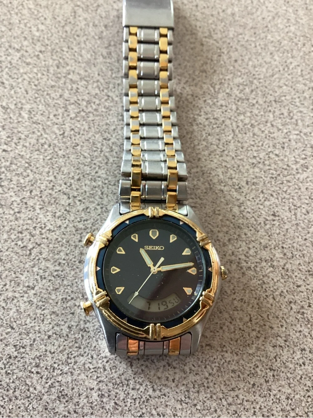 Men’s Vintage Seiko H801-6088 Wristwatch